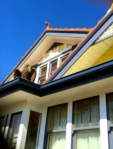 How to Choose a Roofing Contractor: 10 Tips